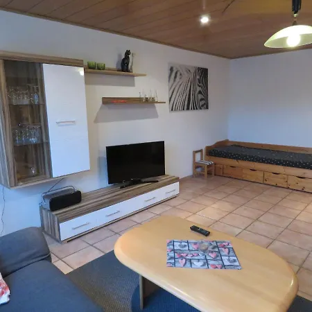 Apartment Quiet Along A Stream In Halenfeld
