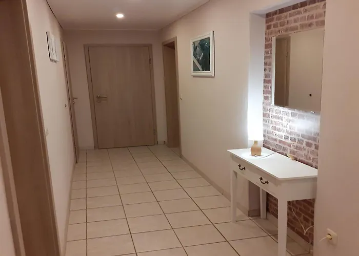 Halenfeld Family Farm Apartment